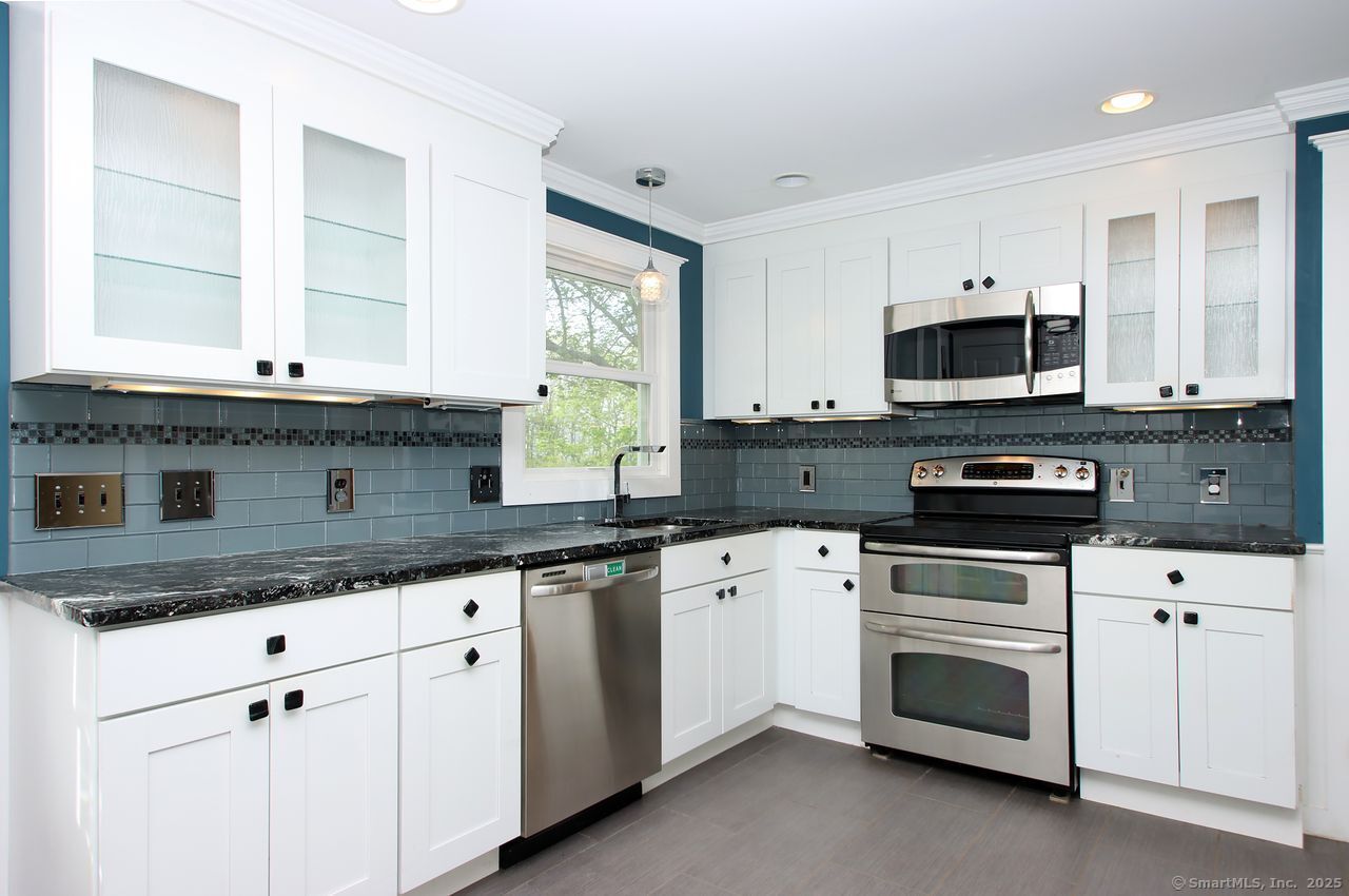 19 Morton Road, Meriden, Connecticut image 10
