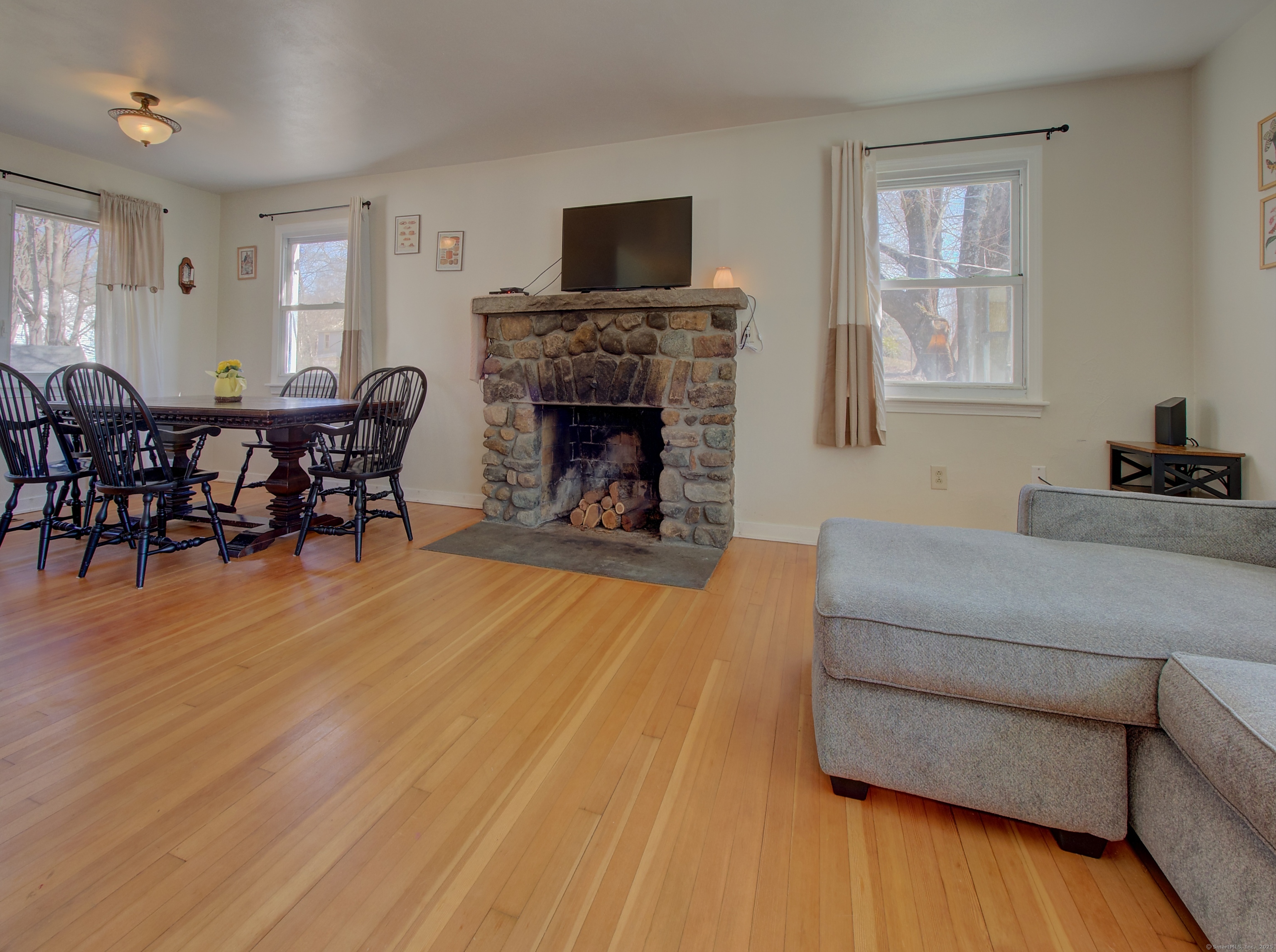 32 Wyassup Road, North Stonington, Connecticut image 9