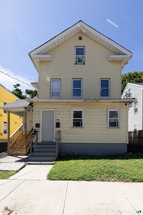 Photo of 102 Franklin Street, Meriden, CT 06450 (MLS # 24168640)