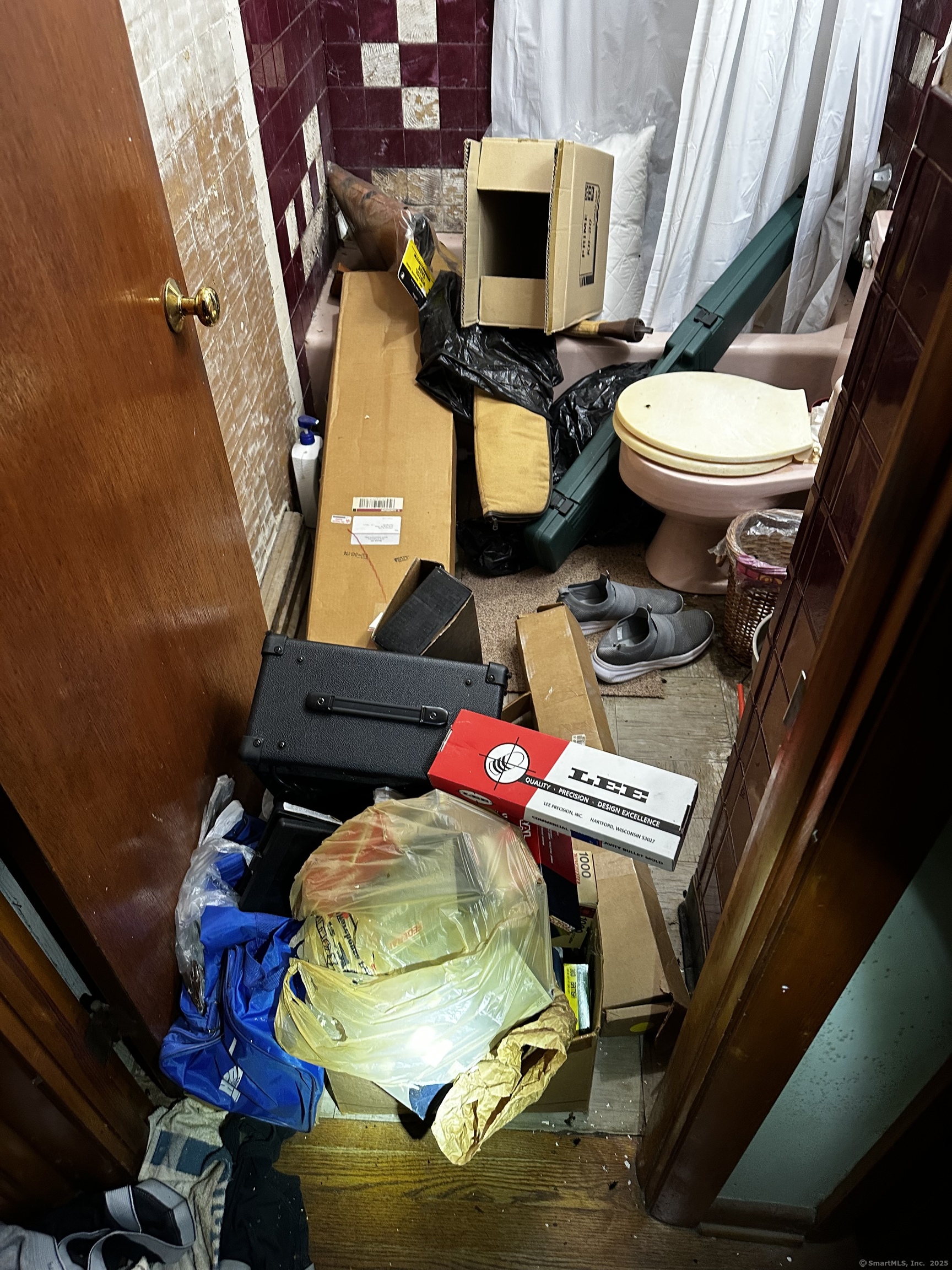 9 Allen Court, East Haven, Connecticut image 6