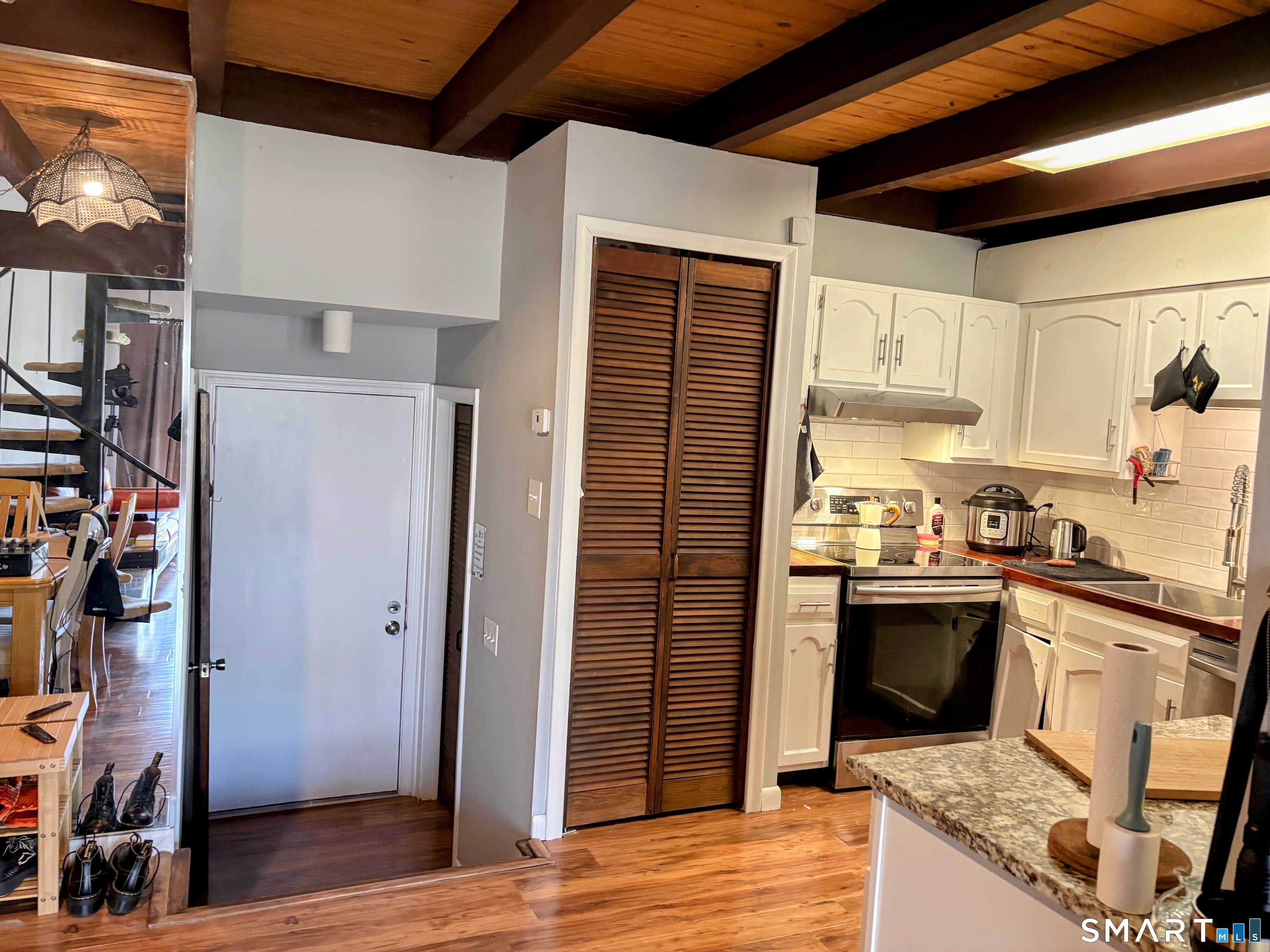 14-B Country Squire Drive 14B