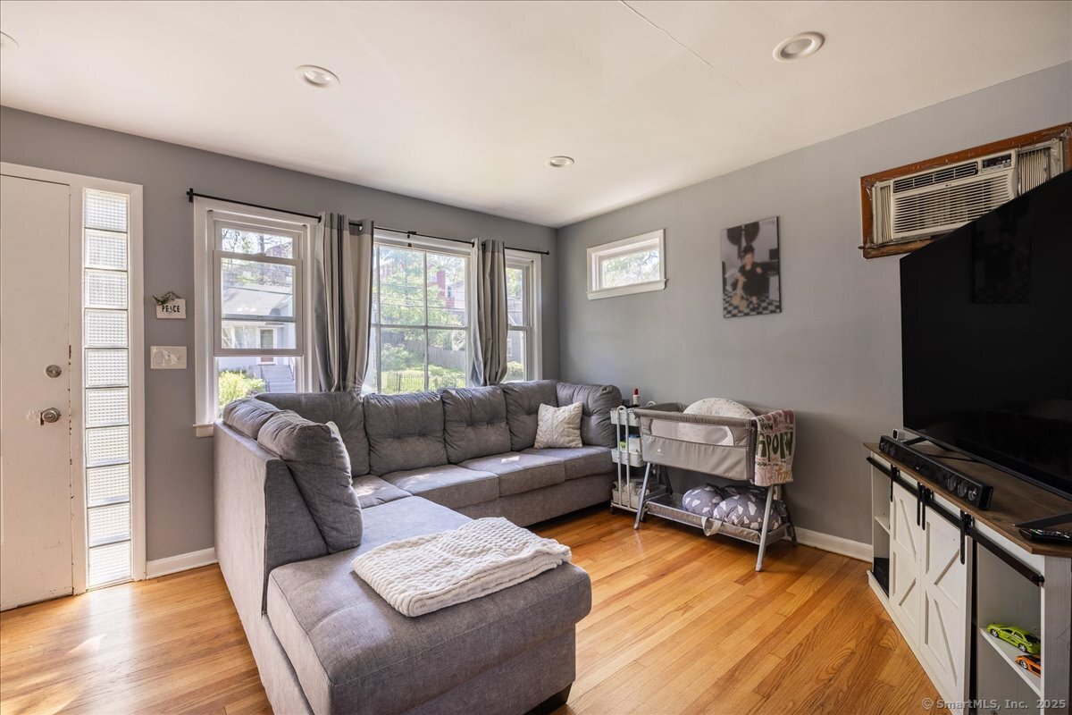 505 Indian Avenue, Bridgeport, Connecticut image 6
