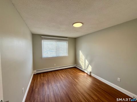 Tiny photo for 1168 Main Street #B2, Stratford, CT 06615 (MLS # 24152724)