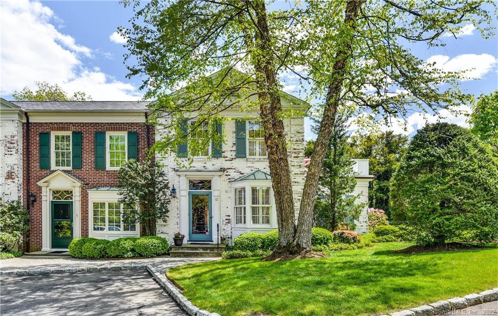 Photo 1 of 330 Elm Street 12, New Canaan, Connecticut, $1,395,000, Web #: 170400667