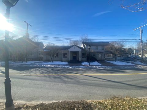 108 Main Street Essex CT 06442