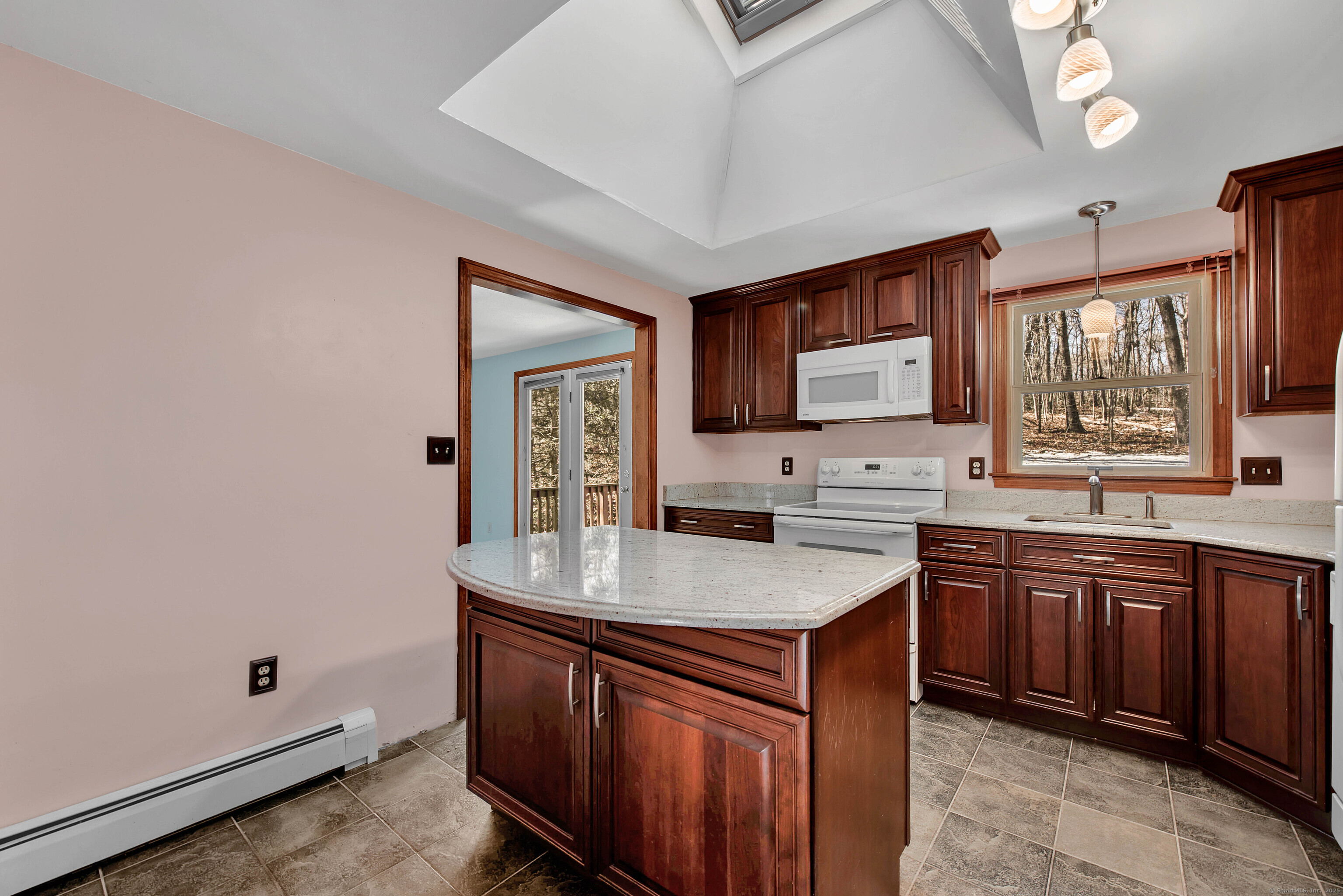 25 Renee Court, Cheshire, Connecticut image 7