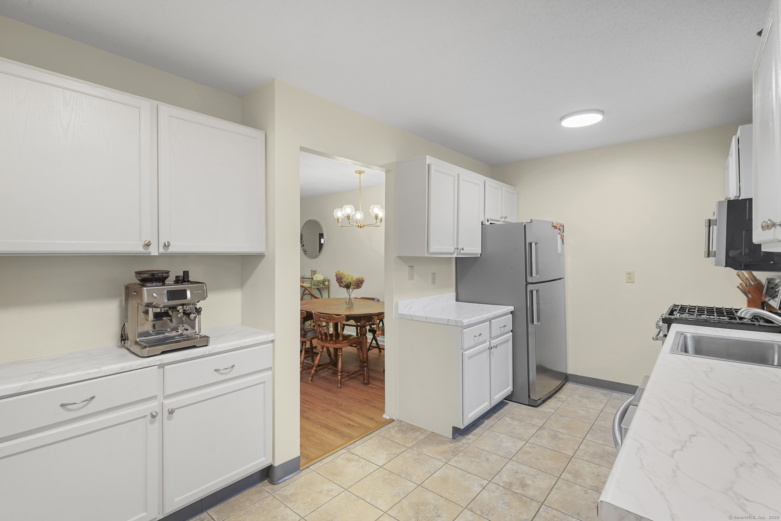 18 High Path Road #18, Windsor, Connecticut image 16