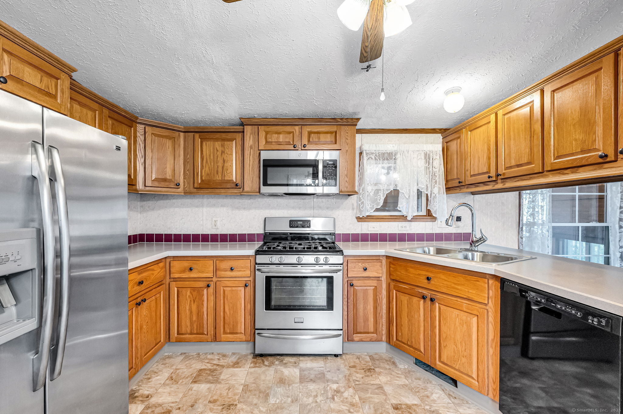39 Elm Street, East Windsor, Connecticut image 10