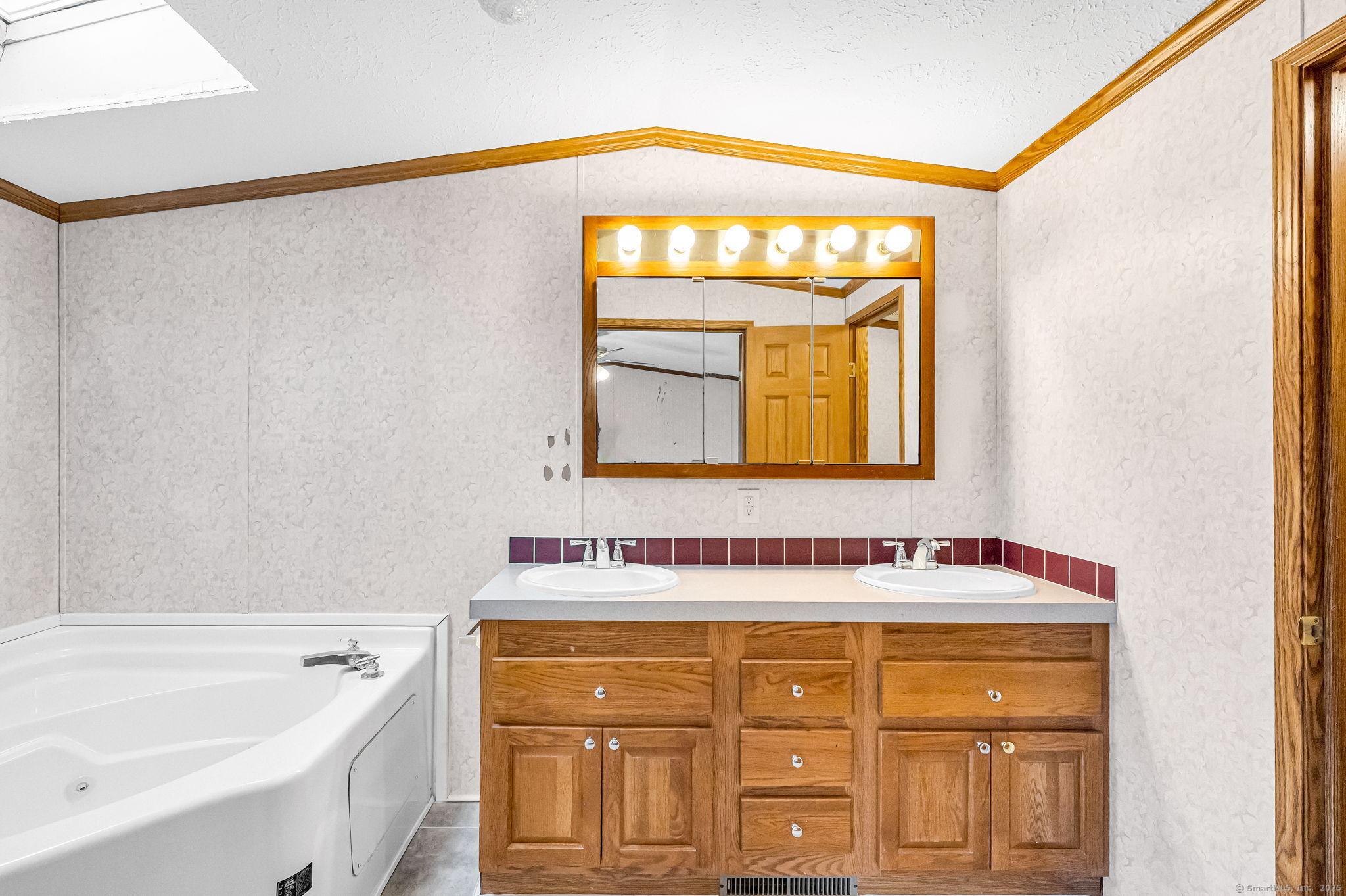 39 Elm Street, East Windsor, Connecticut image 24