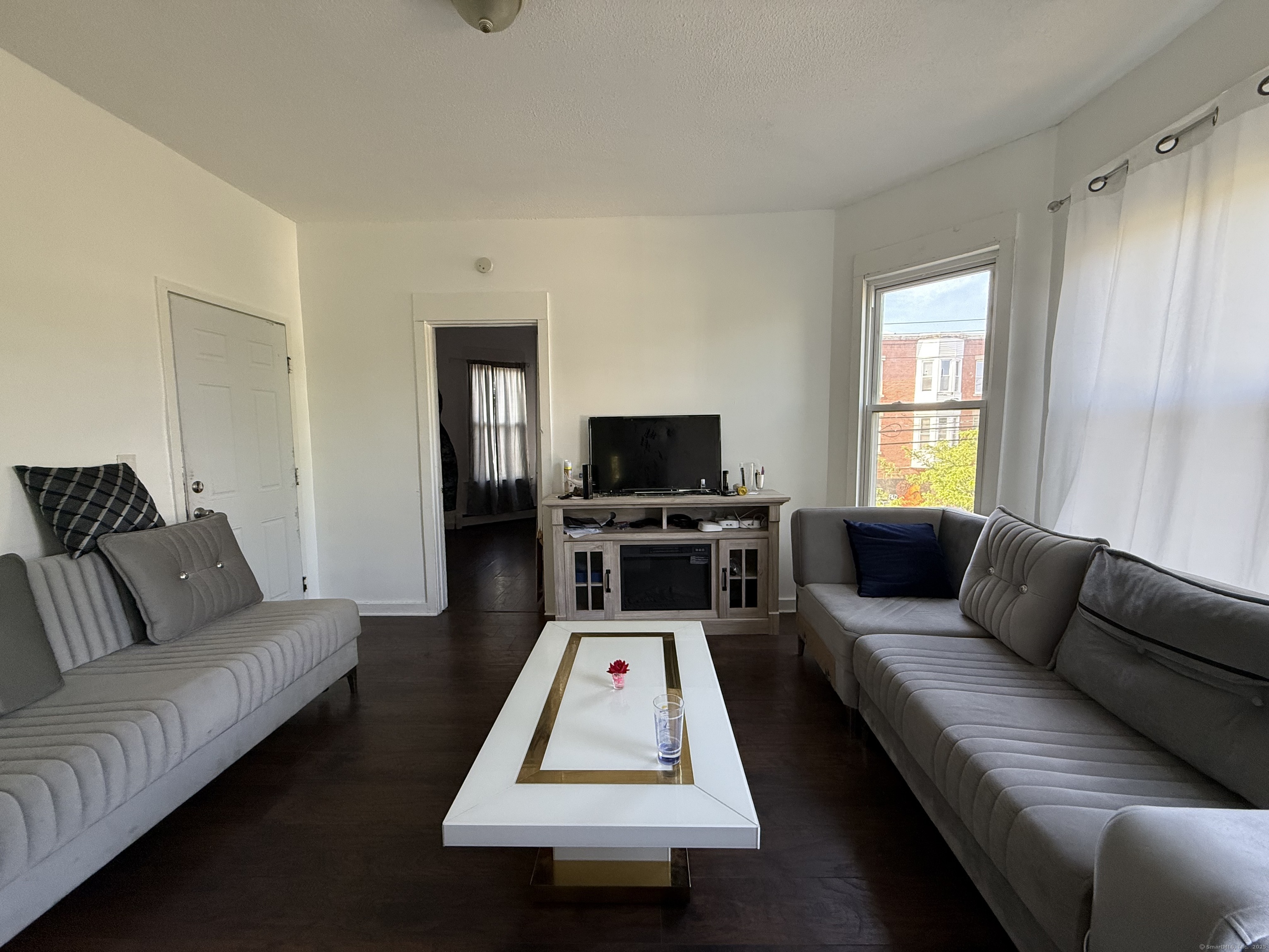 Property for Sale at Henry Street, New Haven, Connecticut - Bedrooms: 6 
Bathrooms: 3 
Rooms: 15  - $510,000