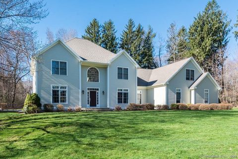 29 Cromwell Road North Haven CT 06473