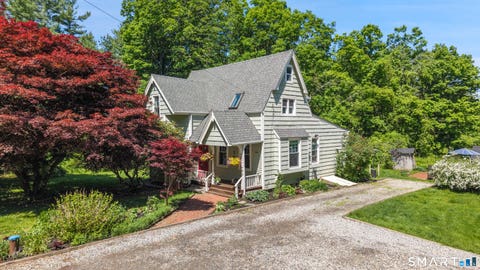 Homes For Sale - 159 Cross Highway<br/> Fairfield County, Redding, CT 06896