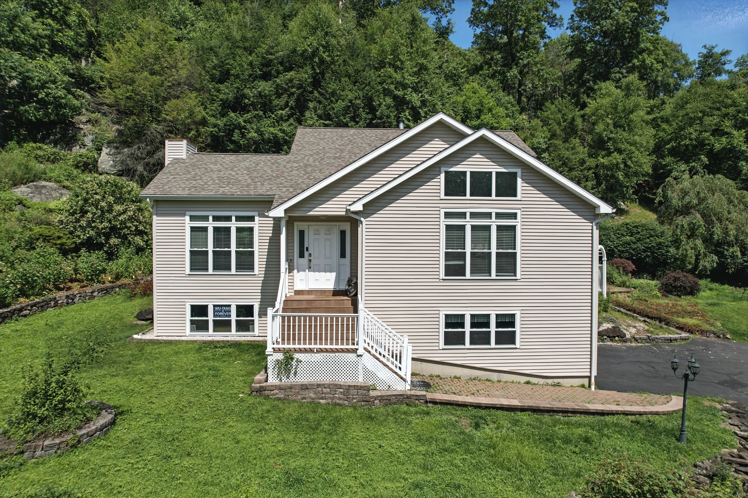 11 Squantz View Drive