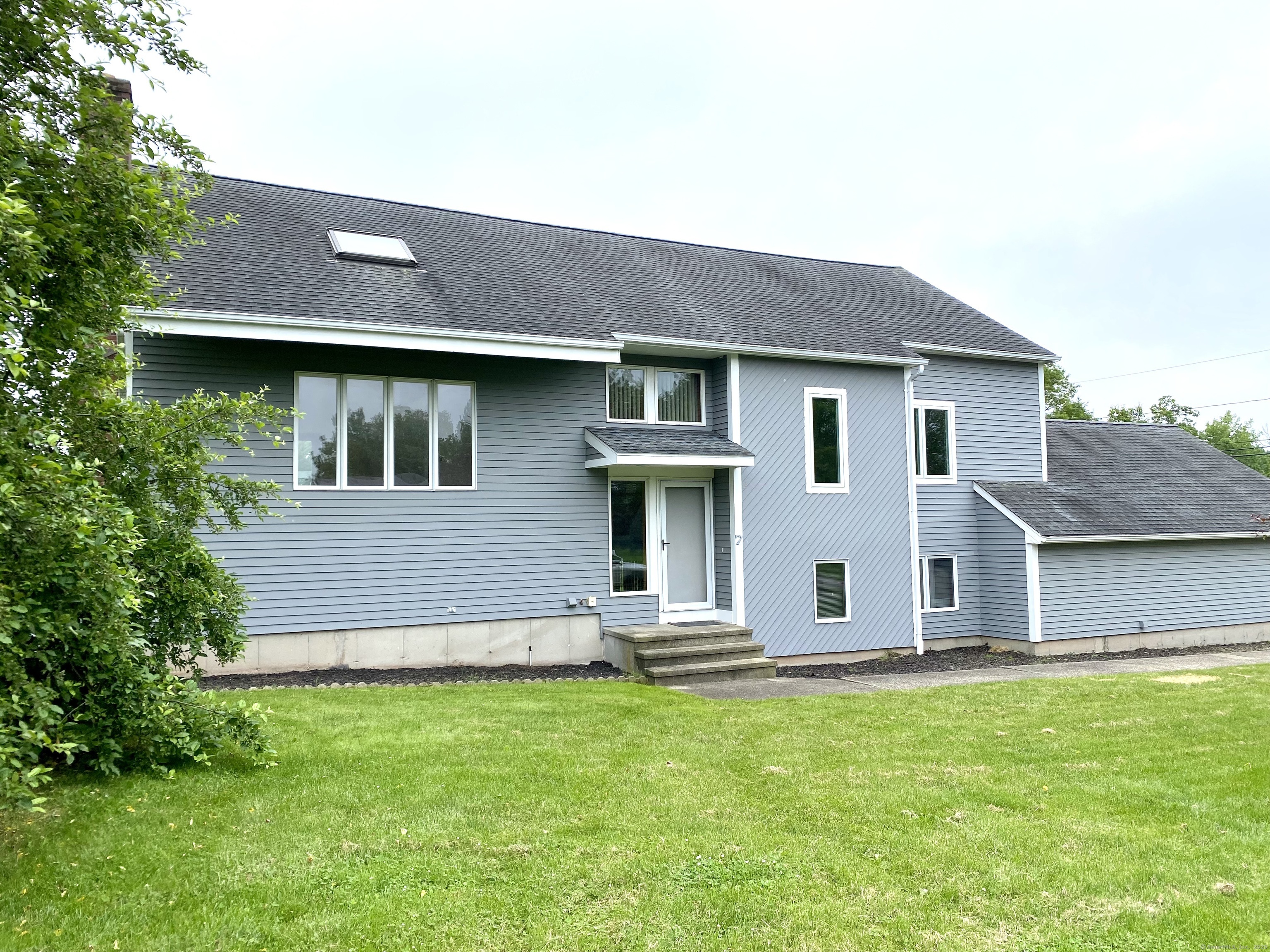Property for Sale at Thistle Meadow Lane, Branford, Connecticut - Bedrooms: 2 
Bathrooms: 3 
Rooms: 9  - $629,500
