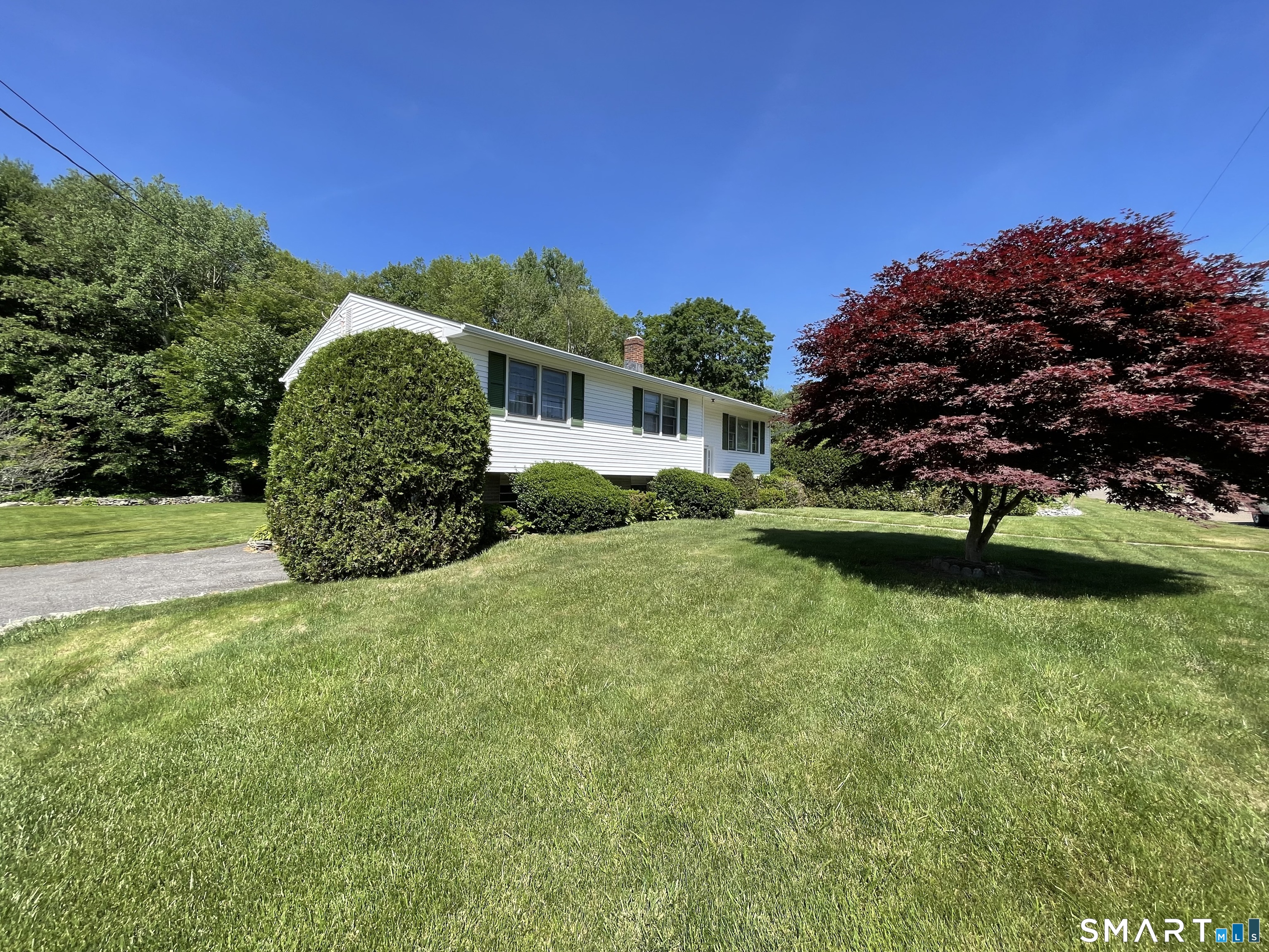 32 Kathy Drive