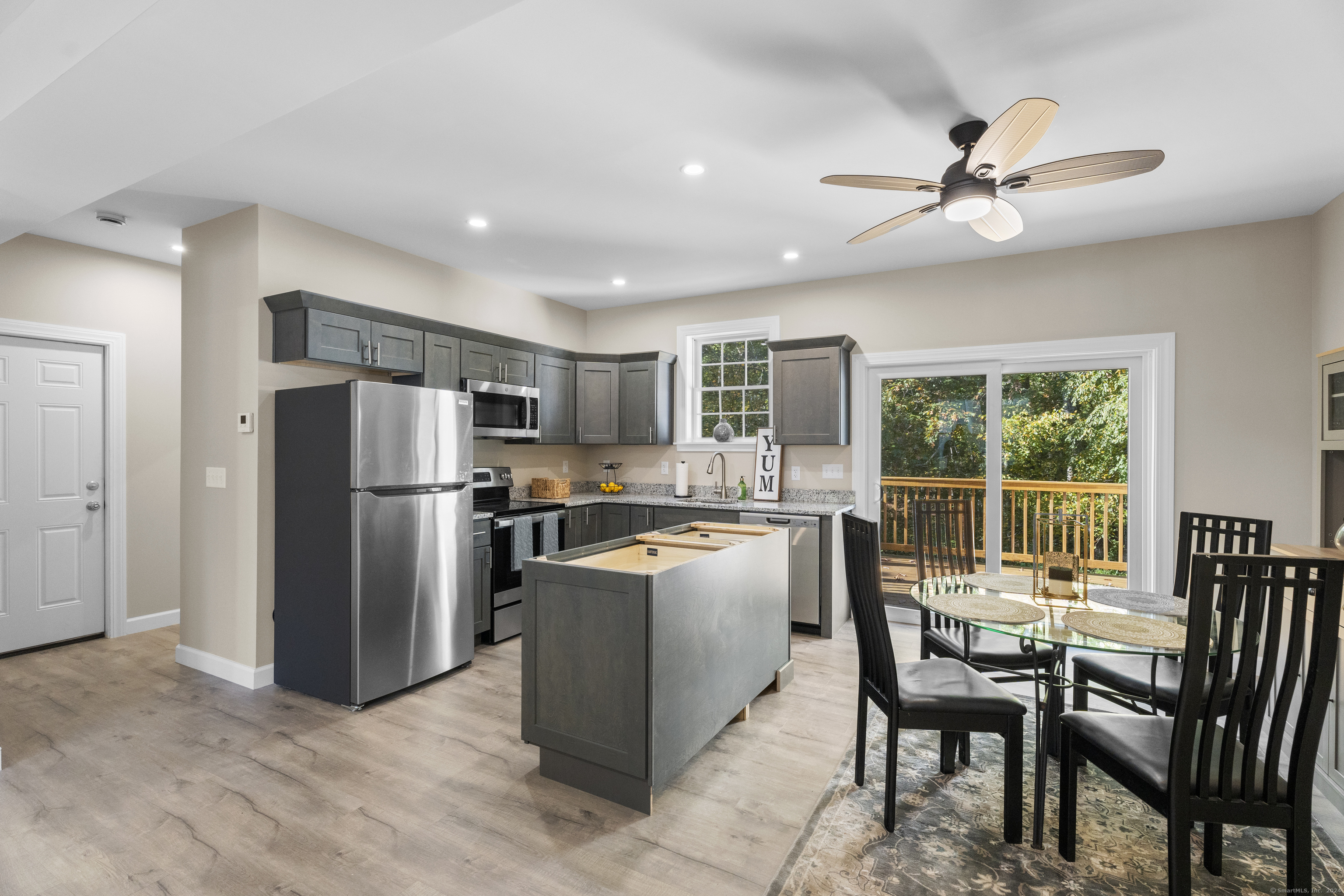 203 Cornerstone Village On Winding Hollow Road, Groton, Connecticut image 3