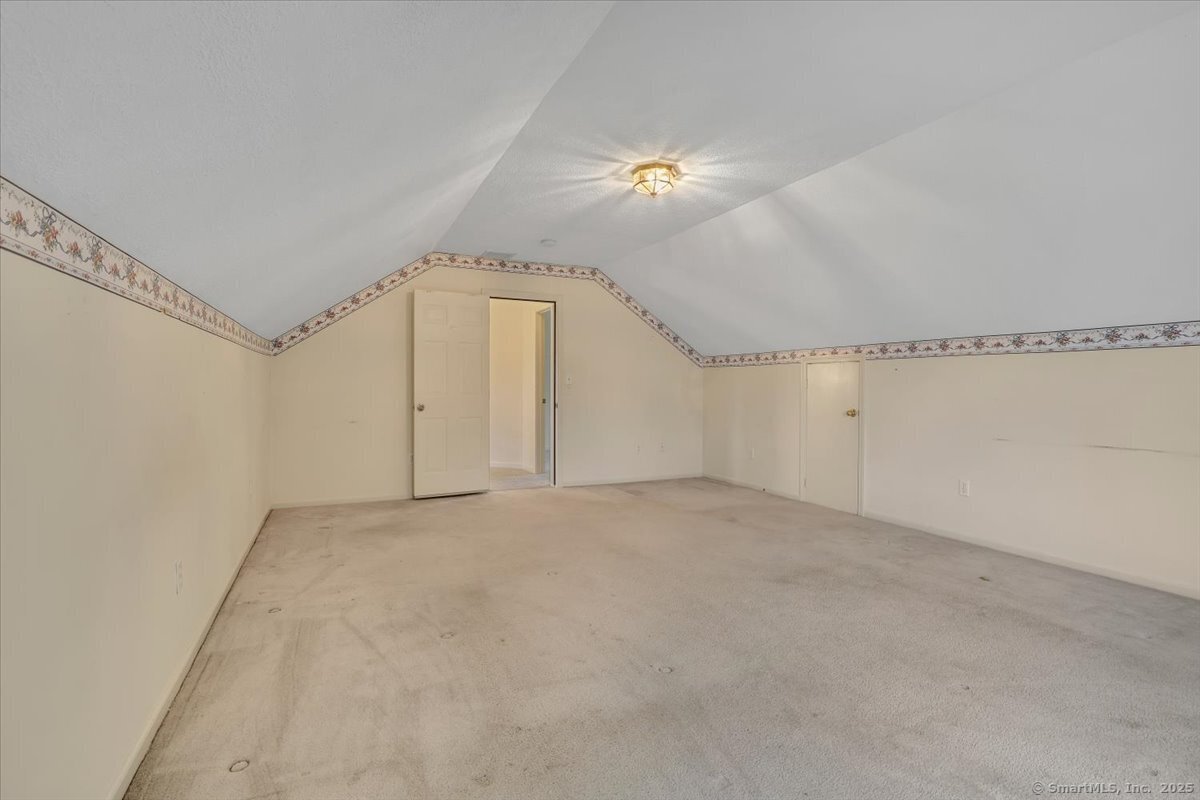 302 Crest Road, Southington, Connecticut image 19
