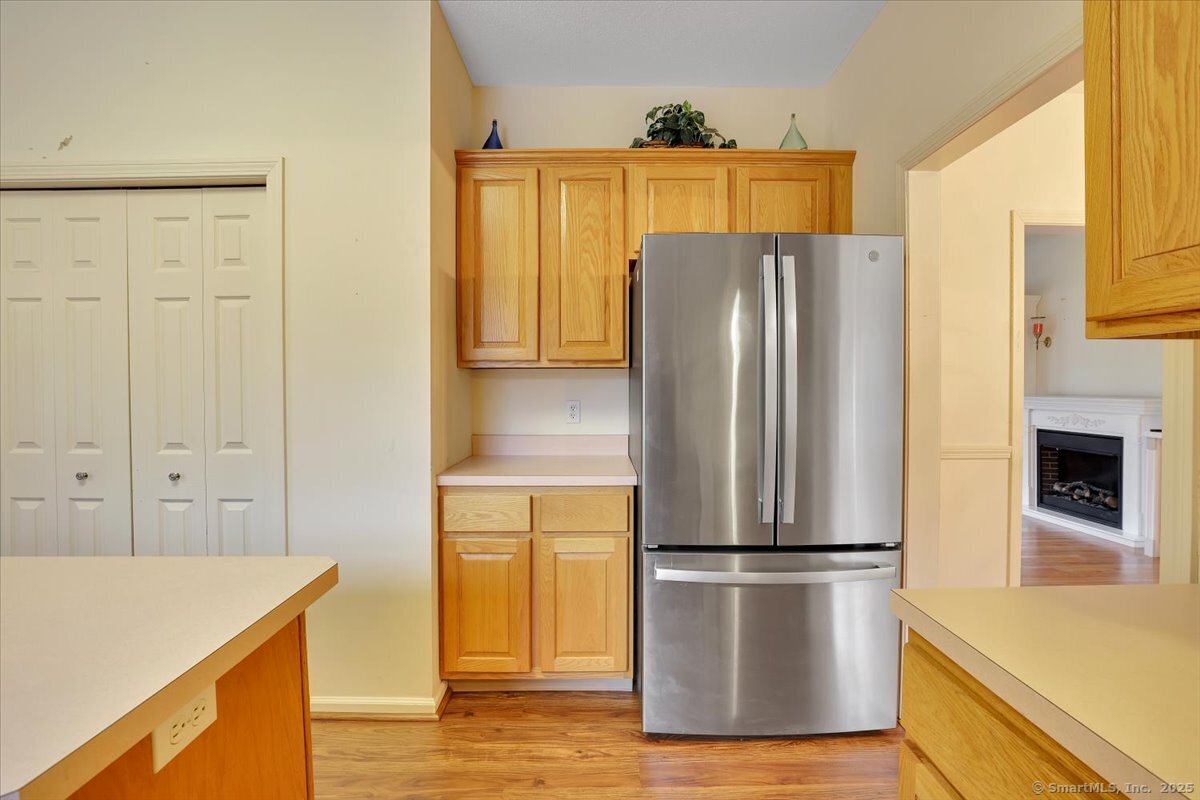 302 Crest Road, Southington, Connecticut image 5