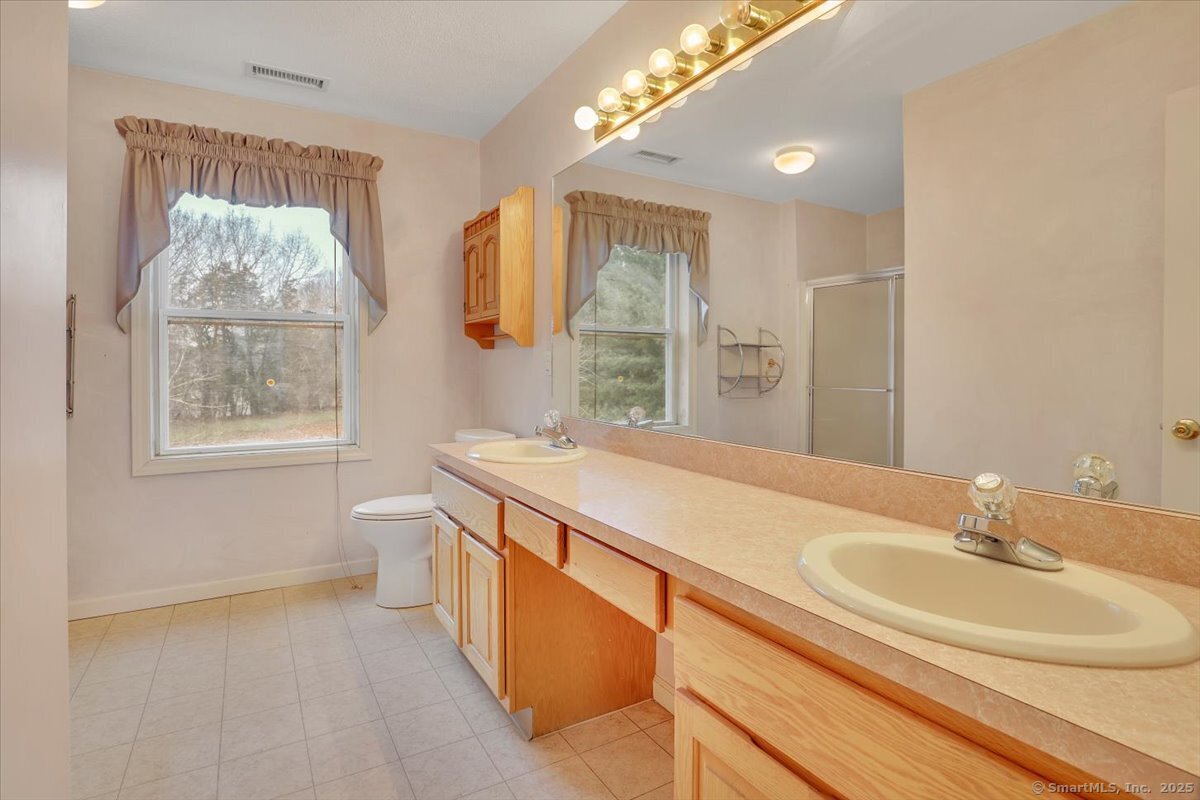 302 Crest Road, Southington, Connecticut image 30