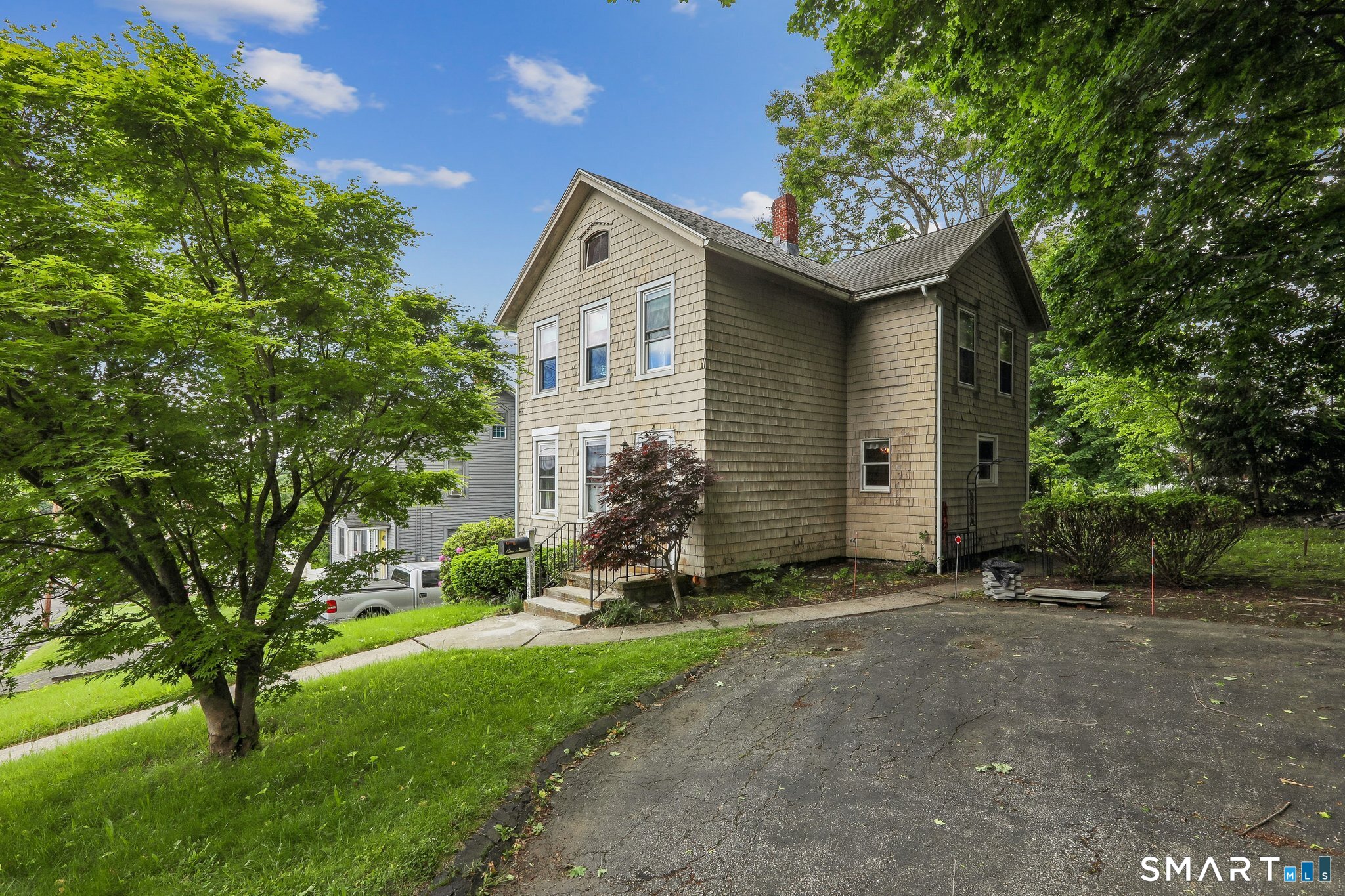 16 Seeley Street