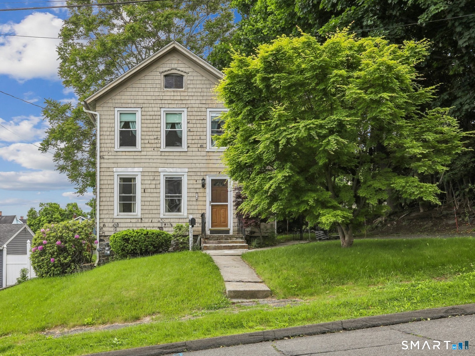 16 Seeley Street