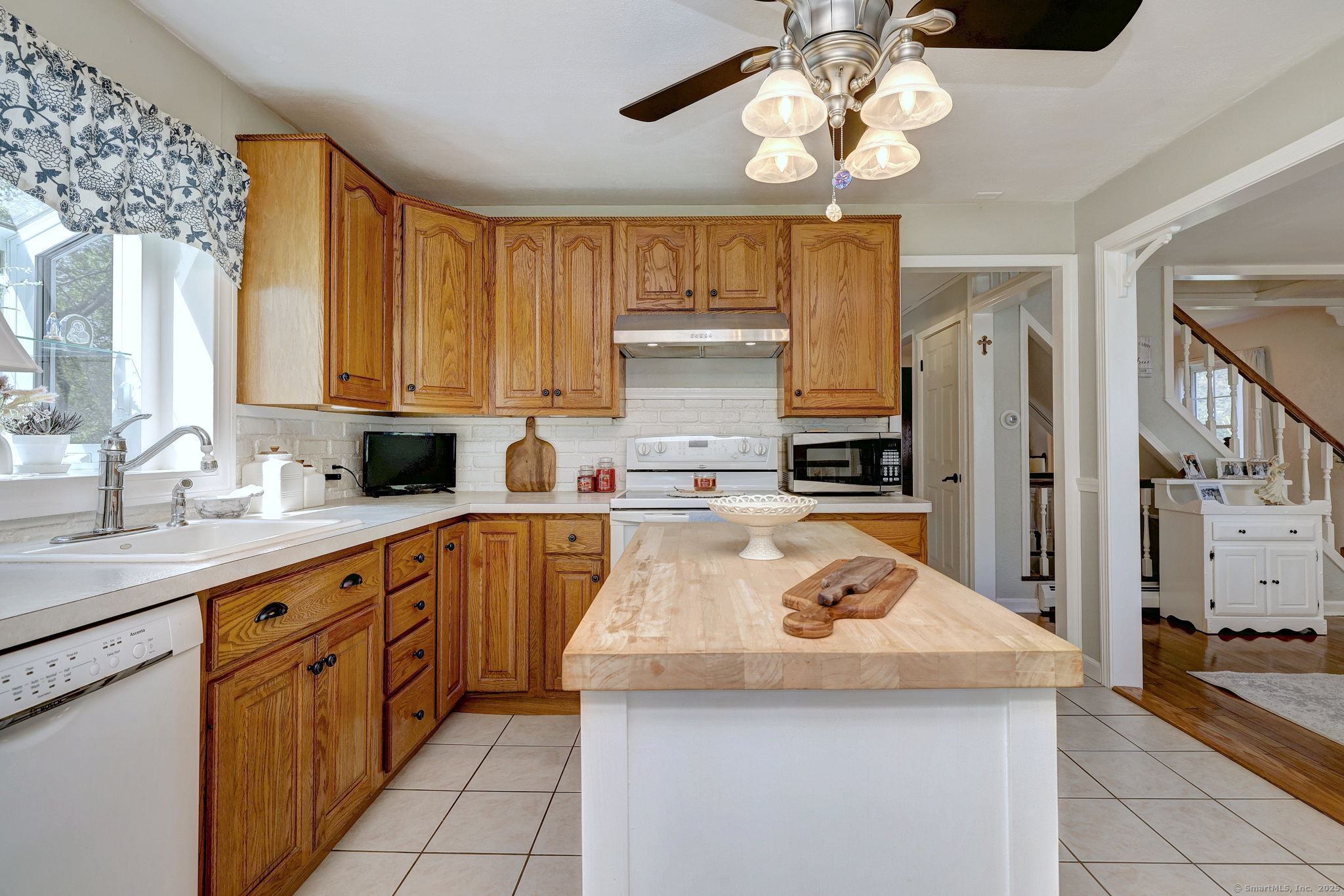 14 Borrmann Road, East Haven, Connecticut image 18