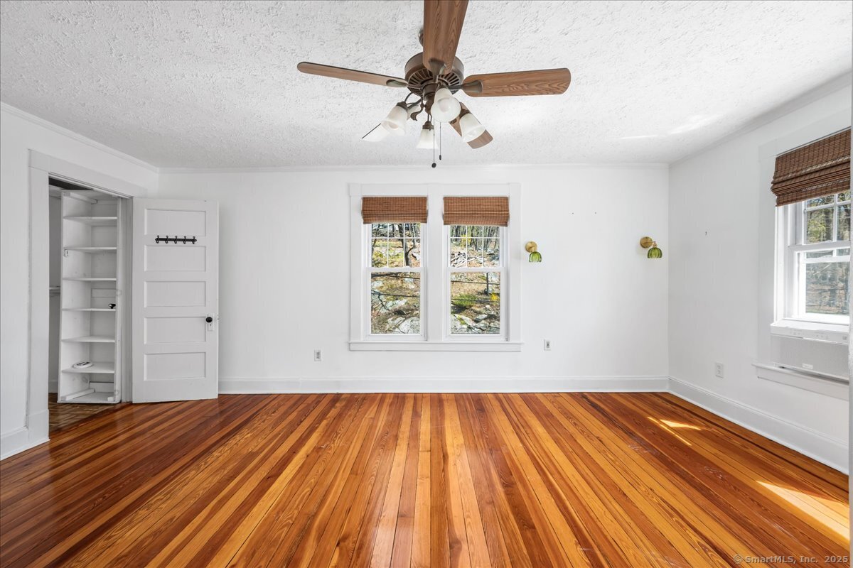 1 Julian Terrace, Norwich, Connecticut image 24