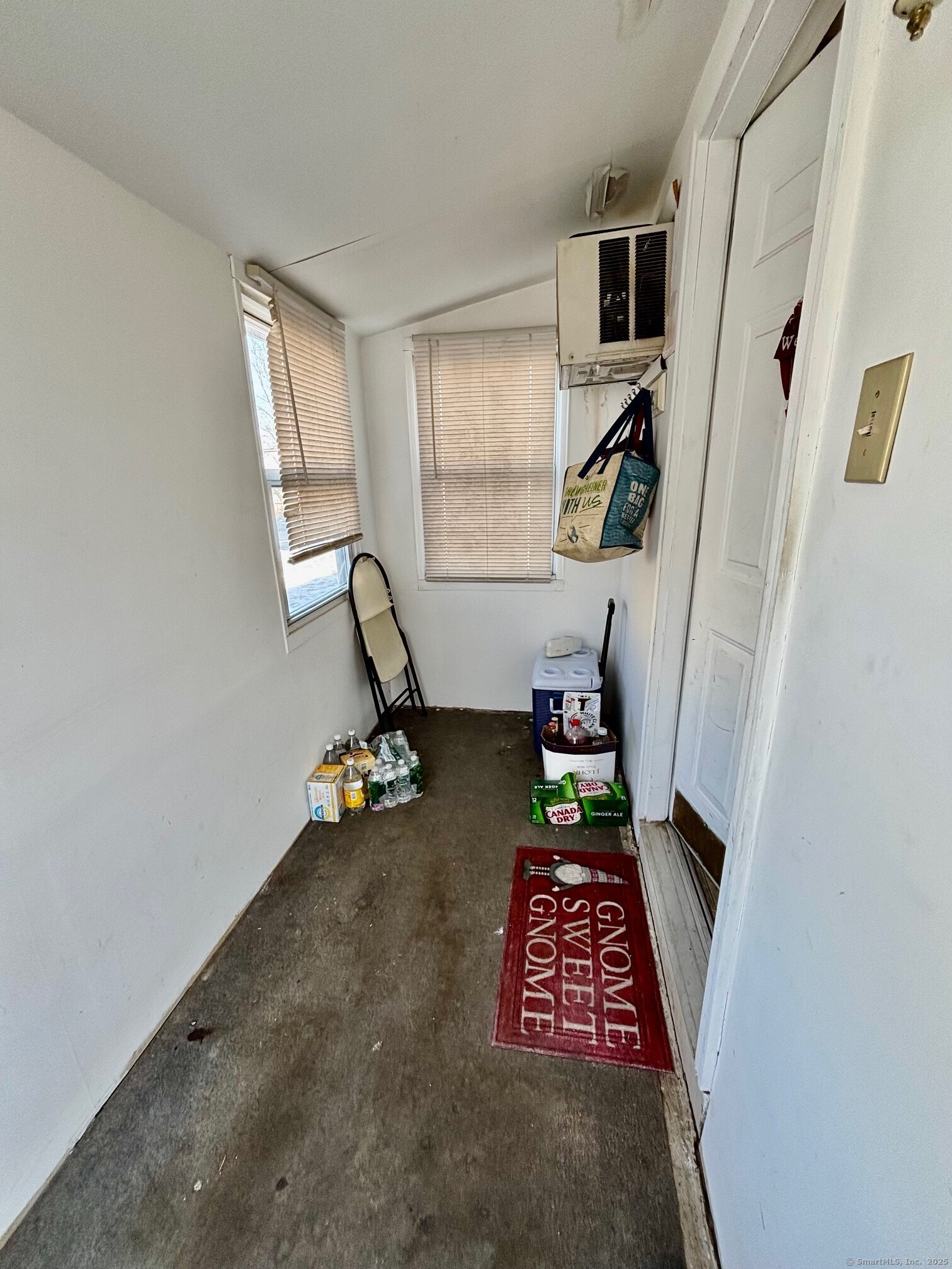 24 Thorpe Street, North Haven, Connecticut image 3