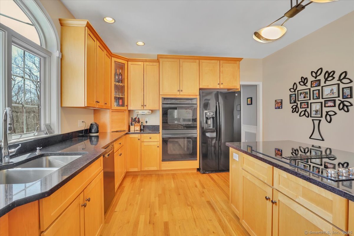 23 Blueberry Hill Drive, Madison, Connecticut image 10