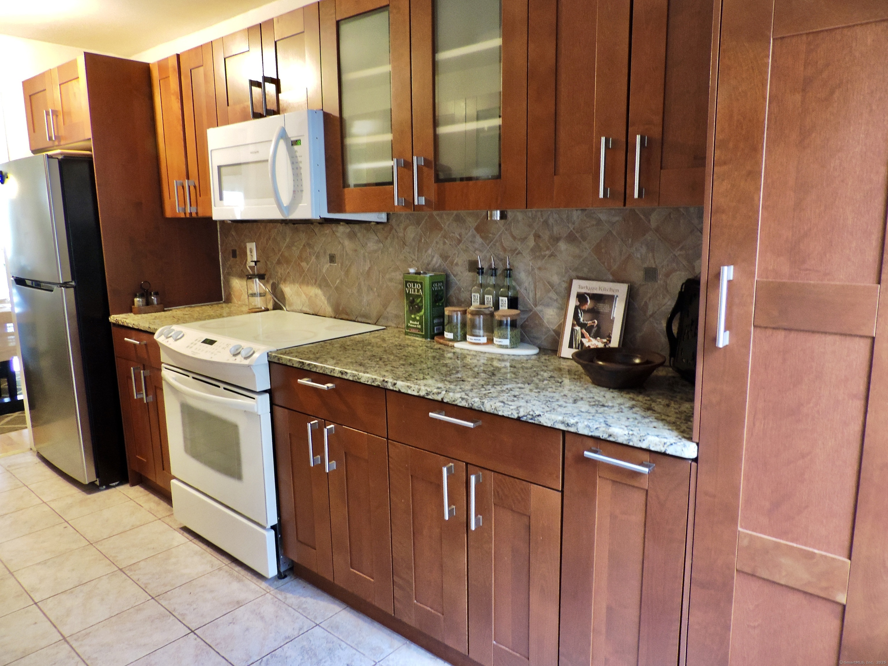17 Locust Court #17, Cromwell, Connecticut image 16