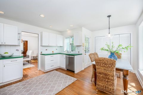 Tiny photo for 10 Queens Lane, Darien, CT 06820 (MLS # 24165110)