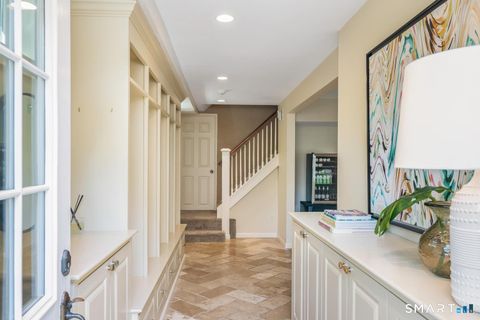 Tiny photo for 10 Queens Lane, Darien, CT 06820 (MLS # 24165110)