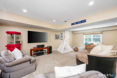 Tiny photo for 10 Queens Lane, Darien, CT 06820 (MLS # 24165110)