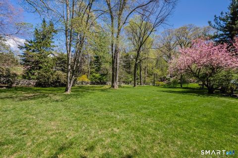 Tiny photo for 10 Queens Lane, Darien, CT 06820 (MLS # 24165110)