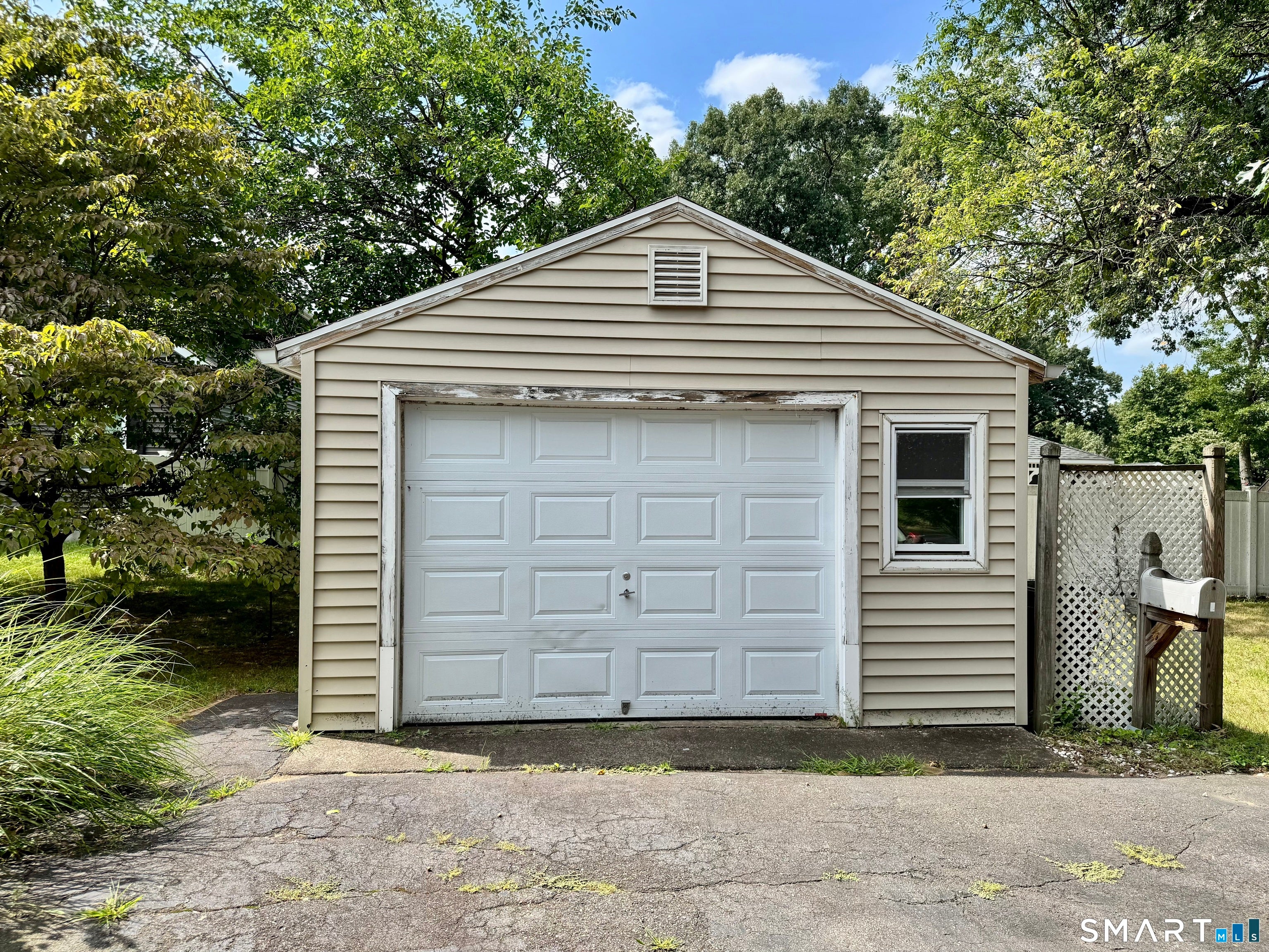 5 Highland Road