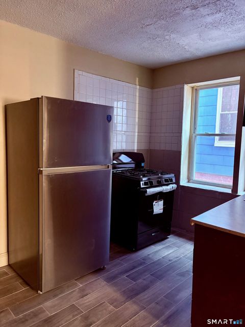 Condo For Rent - 2 Read Street #3<br/> New Haven, CT 06511