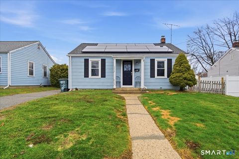 Homes For Sale - 646 Merritt Street<br/> Bridgeport, CT 06606