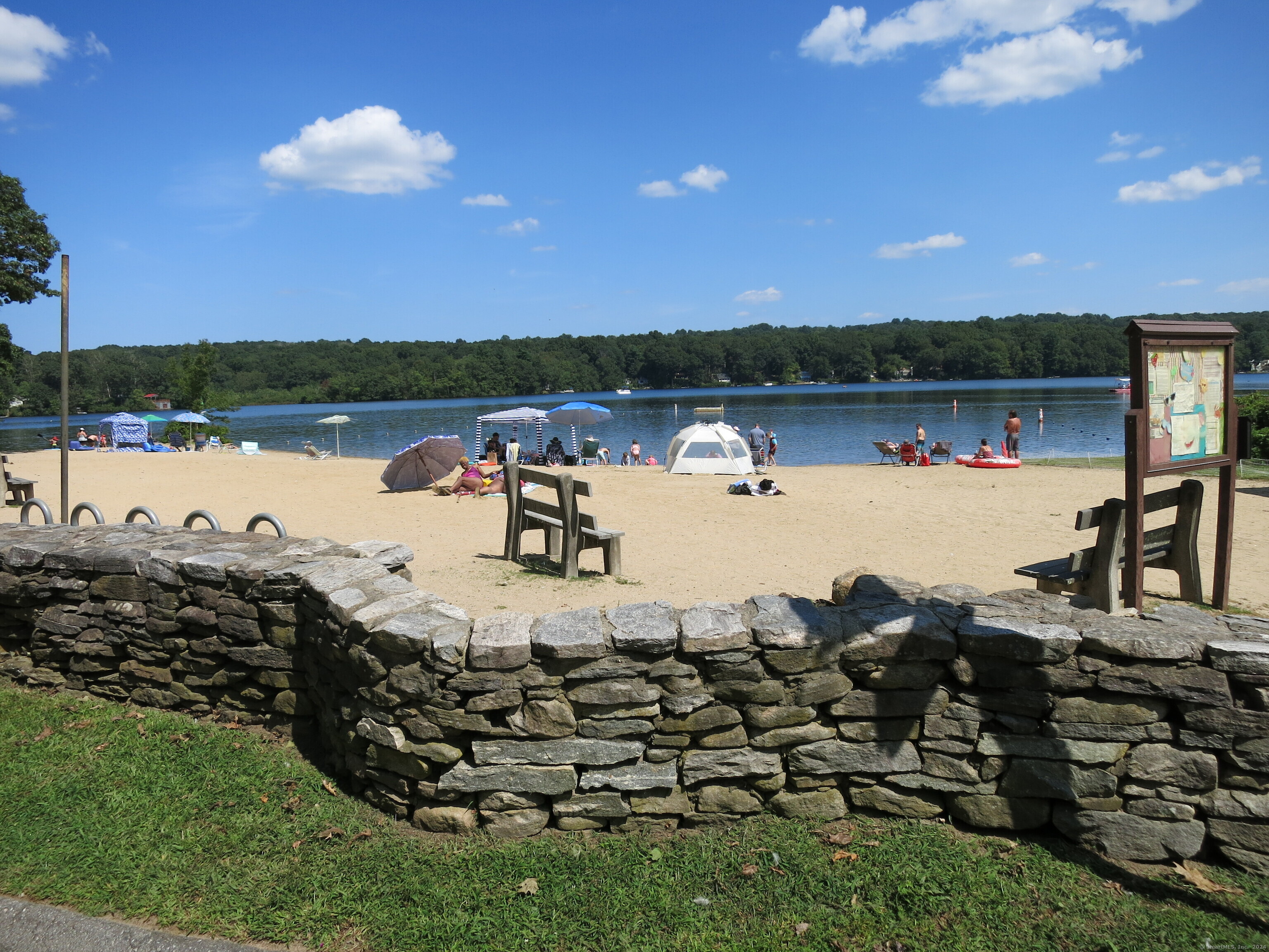 East Haddam, Connecticut 06415, United States, 2 Bedrooms Bedrooms, ,1 BathroomBathrooms,Residential,Active,46688