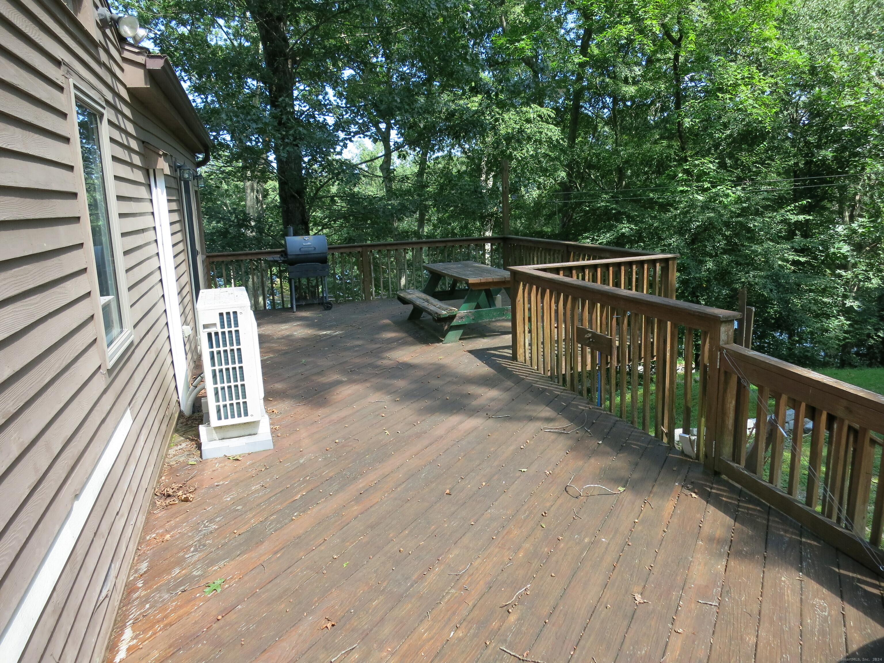 East Haddam, Connecticut 06415, United States, 2 Bedrooms Bedrooms, ,1 BathroomBathrooms,Residential,Active,46688