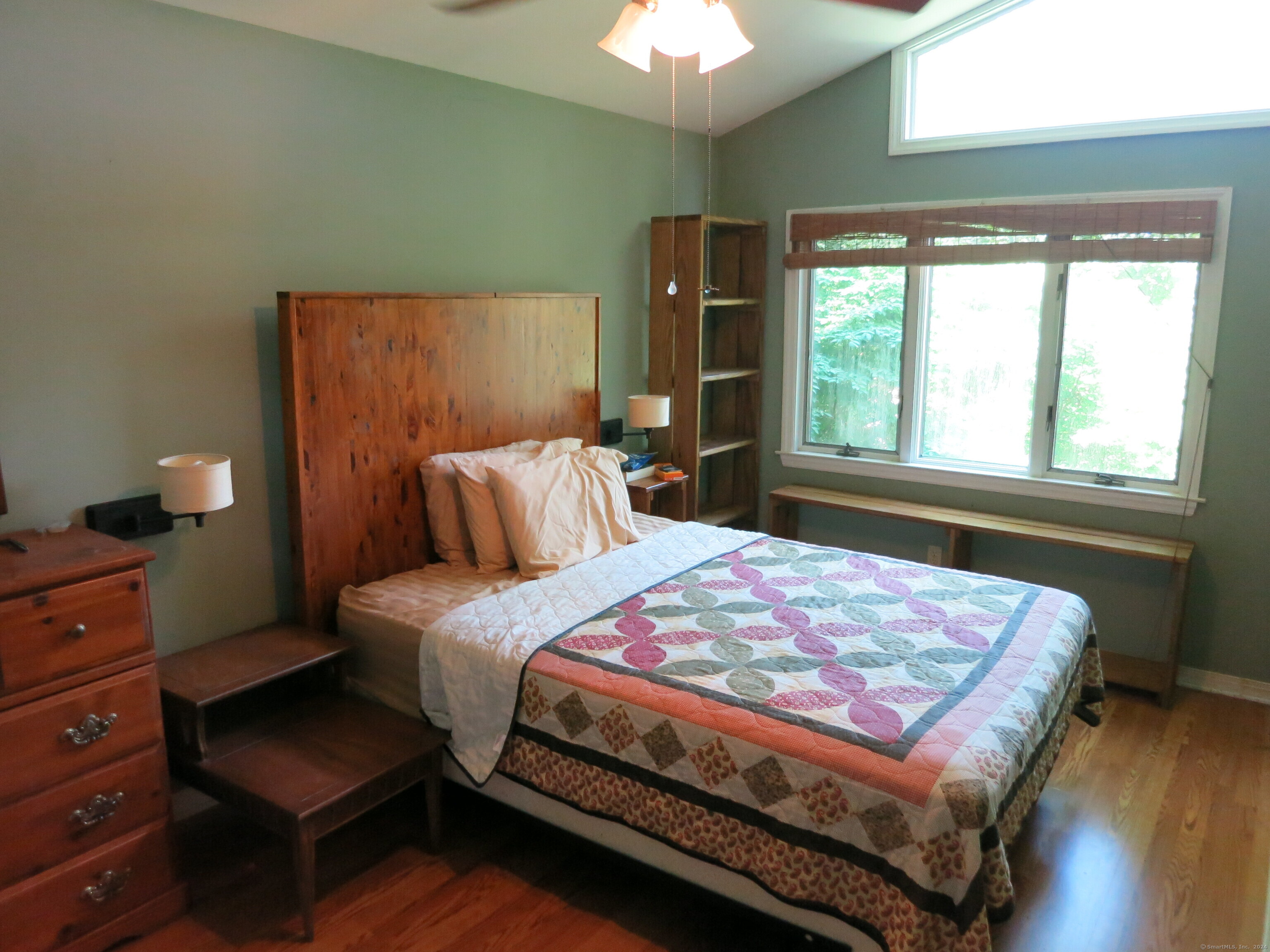 East Haddam, Connecticut 06415, United States, 2 Bedrooms Bedrooms, ,1 BathroomBathrooms,Residential,Active,46688