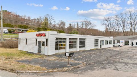 1531 Route 163 Montville CT 06370
