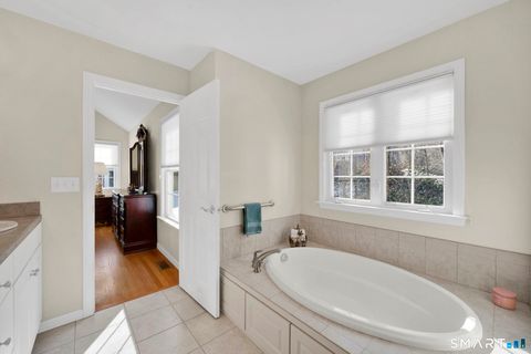 Tiny photo for 5 South Hollow #5, East Hampton, CT 06424 (MLS # 24152852)