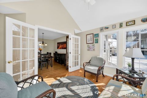 Tiny photo for 5 South Hollow #5, East Hampton, CT 06424 (MLS # 24152852)