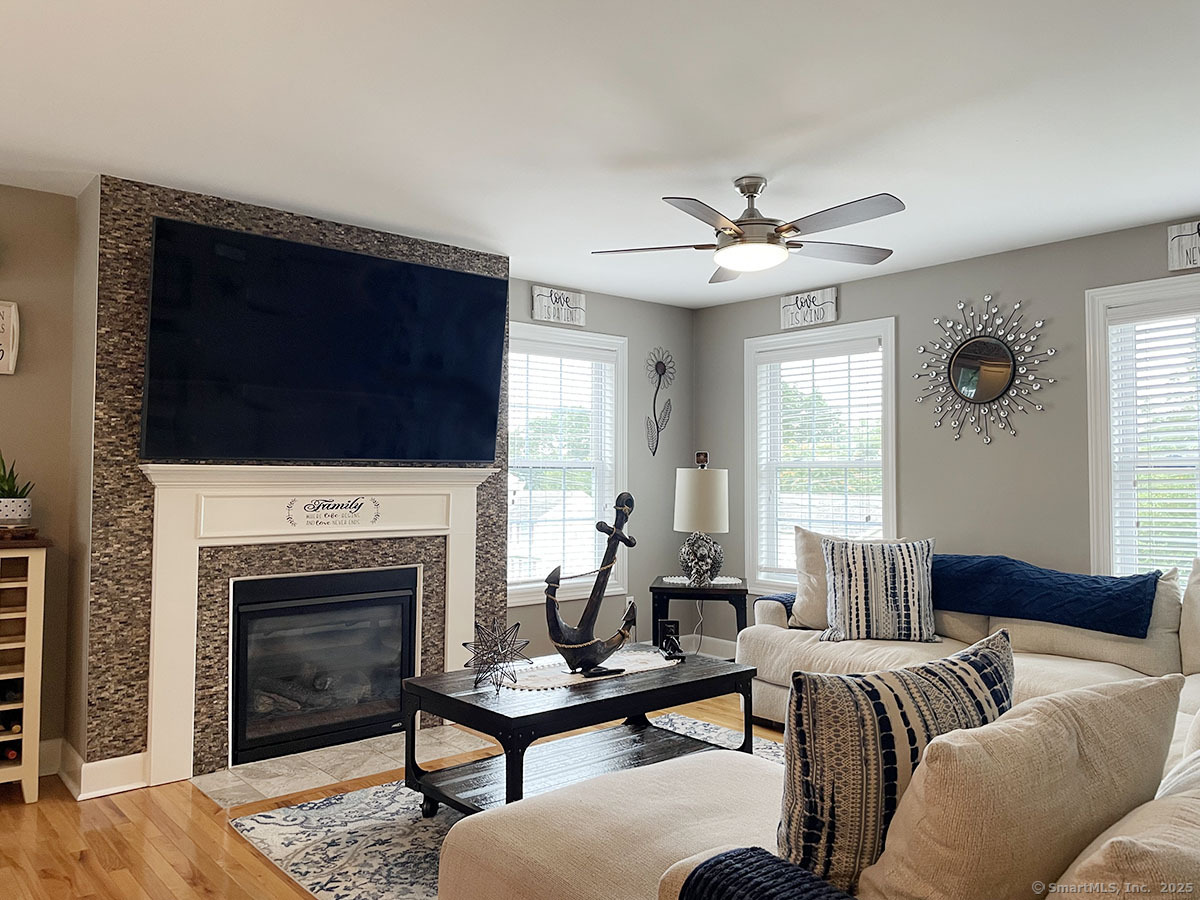 48 Glenford Drive