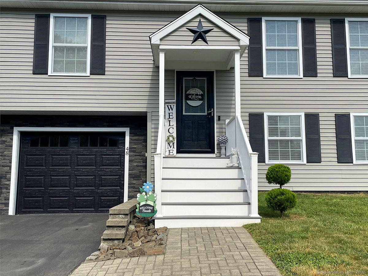 48 Glenford Drive