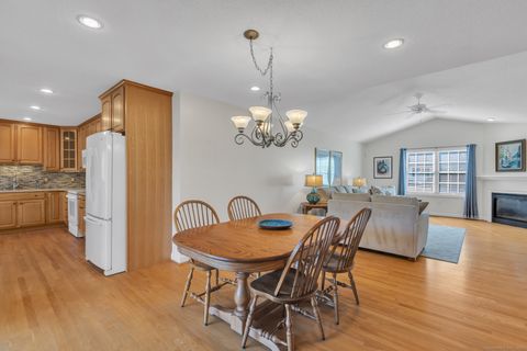 Tiny photo for 3 Quail Hollow Close #3, Vernon, CT 06066 (MLS # 24133201)