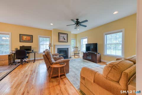 Tiny photo for 9 Chapman Chase #9, Windsor Locks, CT 06096 (MLS # 24198927)