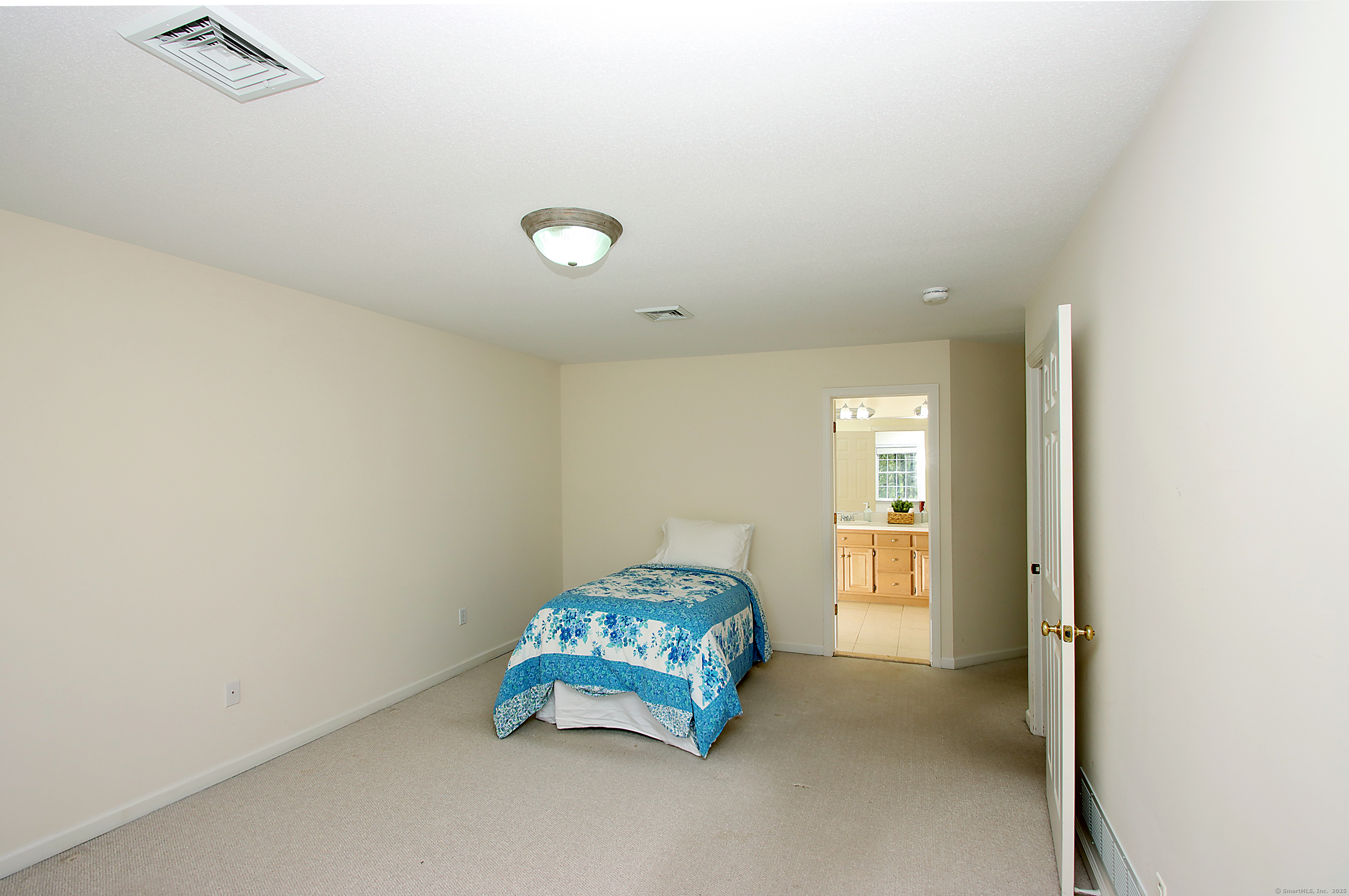 789 East Street, Southington, Connecticut image 21