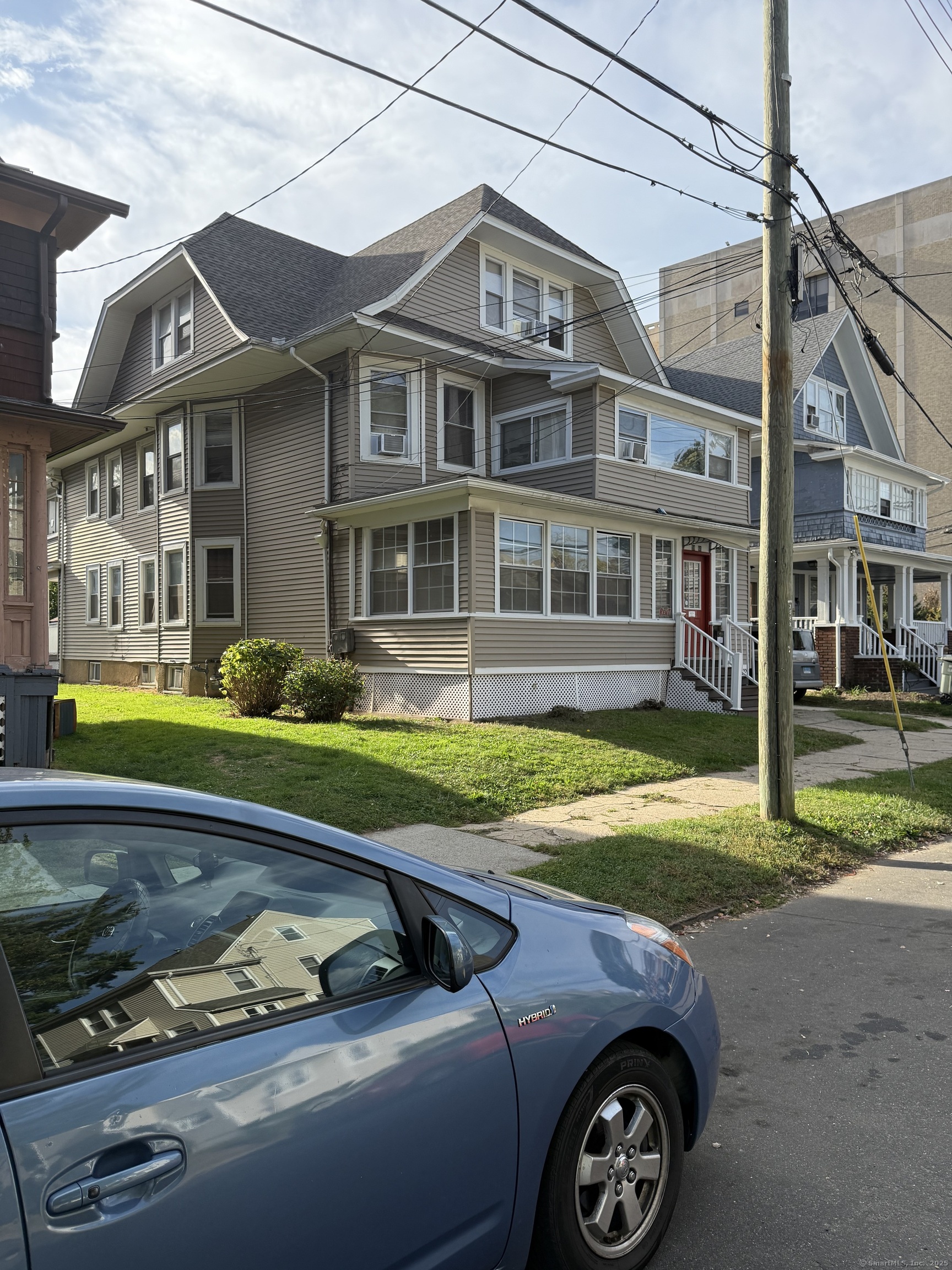 59 Myrtle Avenue
