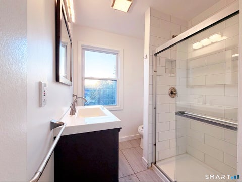 Tiny photo for 310 Alden Avenue #B, New Haven, CT 06515 (MLS # 24188518)